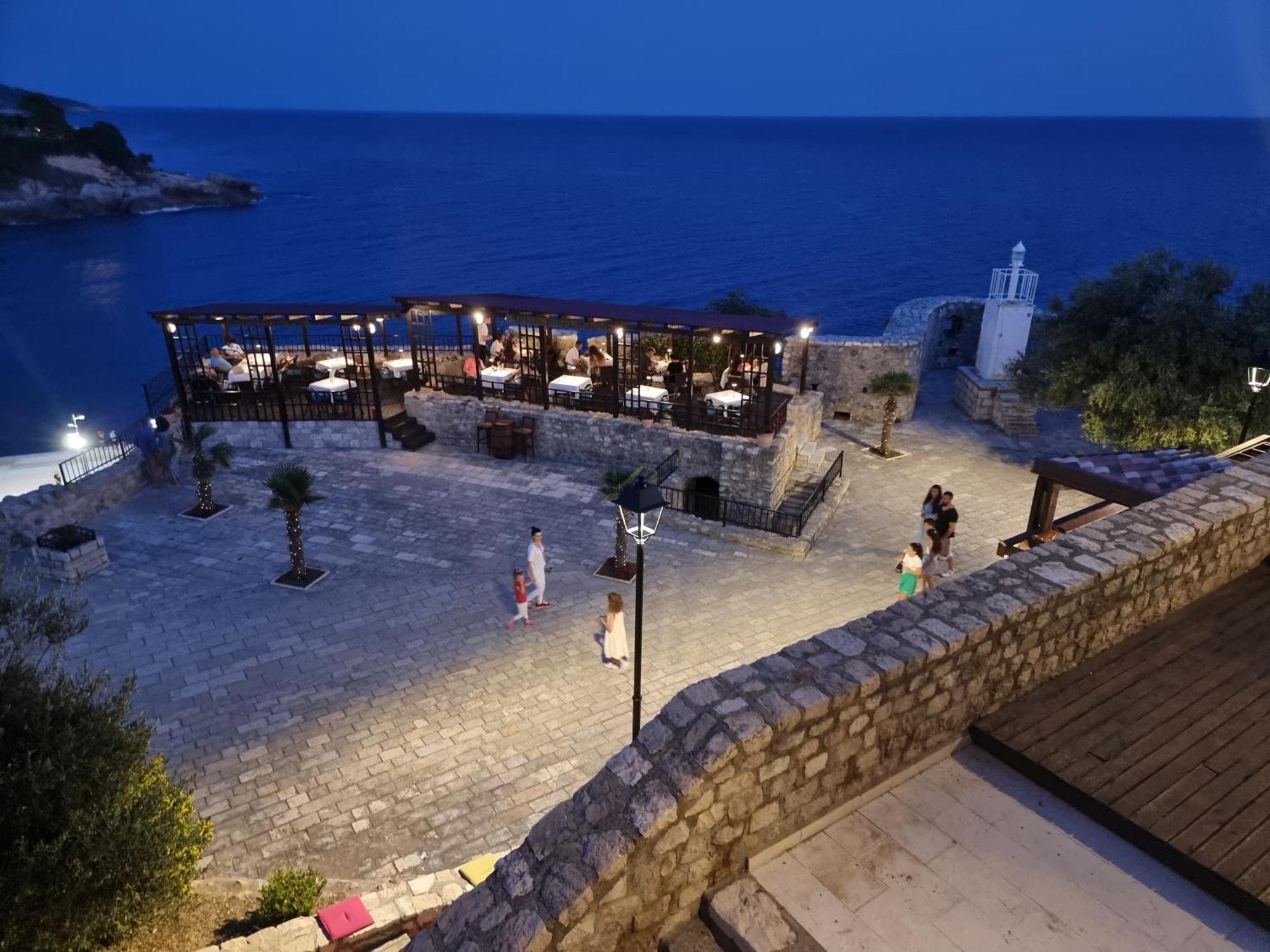 Kulla E Balshajve 3* Улцинь