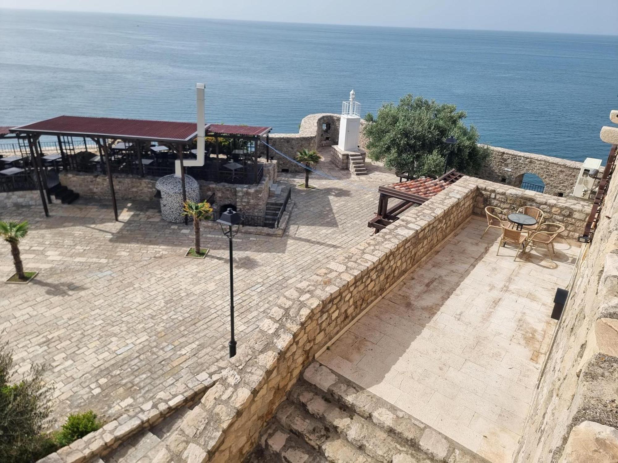 Kulla E Balshajve 3* Улцинь